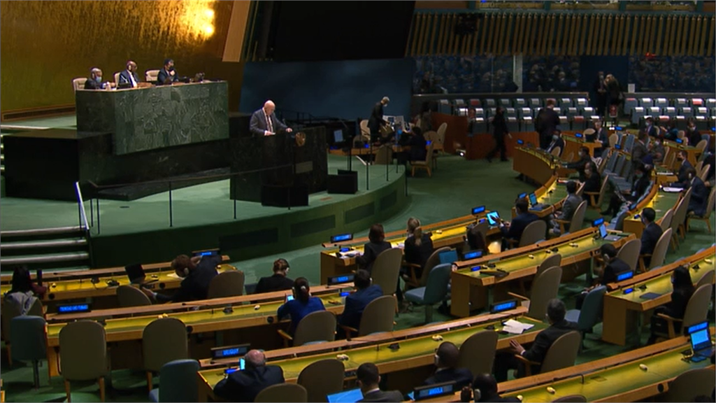 聯合國大會將於今日針對俄羅斯入侵烏克蘭一事召開會議。圖／翻攝自AP Direct（資料畫面）