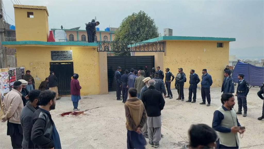 巴基斯坦清真寺遭自殺炸彈客攻擊 至少31死169傷