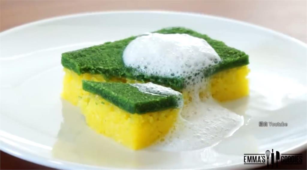 泰國最近爆紅的「菜瓜布蛋糕」。圖／翻攝自YouTube
