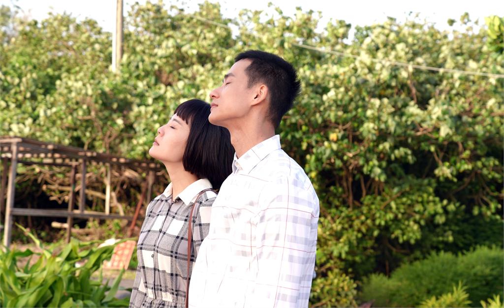 《寶島西米樂 傳承》外景含淚抗海風 何宜珊髮膠護瀏海