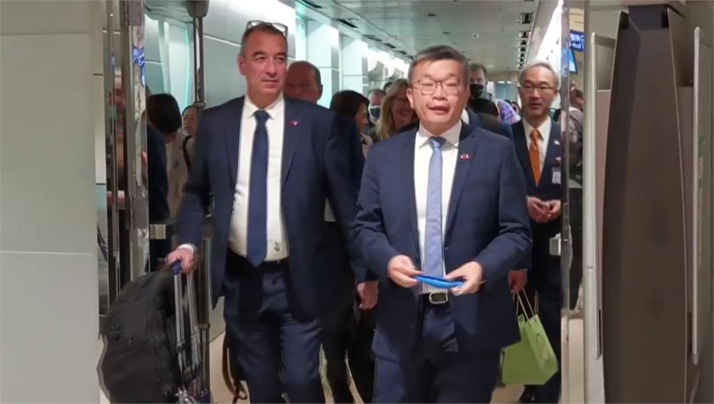 蔡其昌陪同法國國民議會友台小組返回台灣。圖／台視新聞
