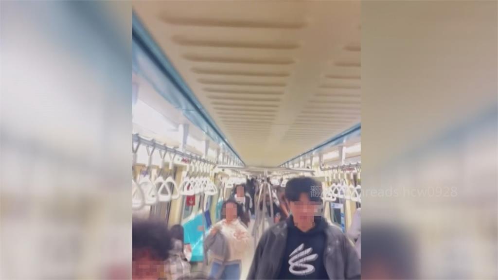 捷運北門站爆奔逃！男疑情緒失控揮舞雨傘嚇壞乘客