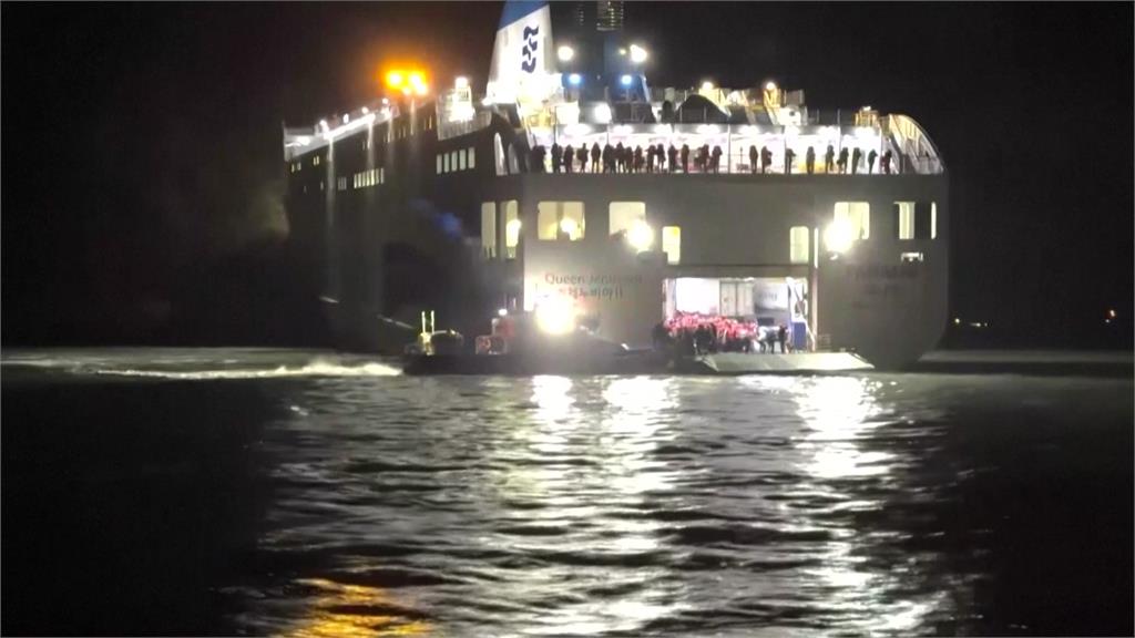 南韓渡輪觸礁擱淺釀5傷 船上267人全數獲救