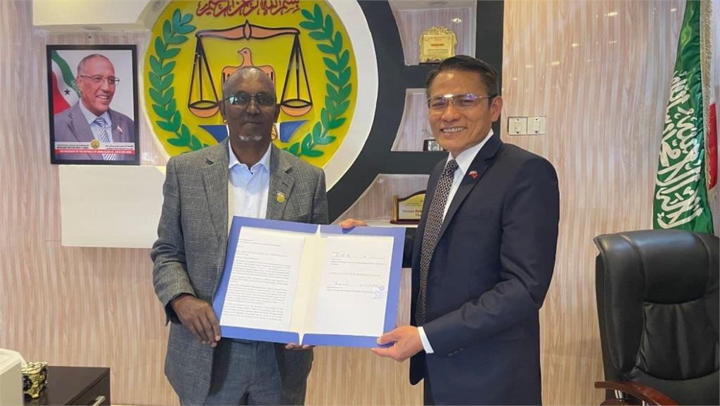 台灣與索馬利蘭已簽署台灣援贈索國疫苗協議。圖／外交部提供