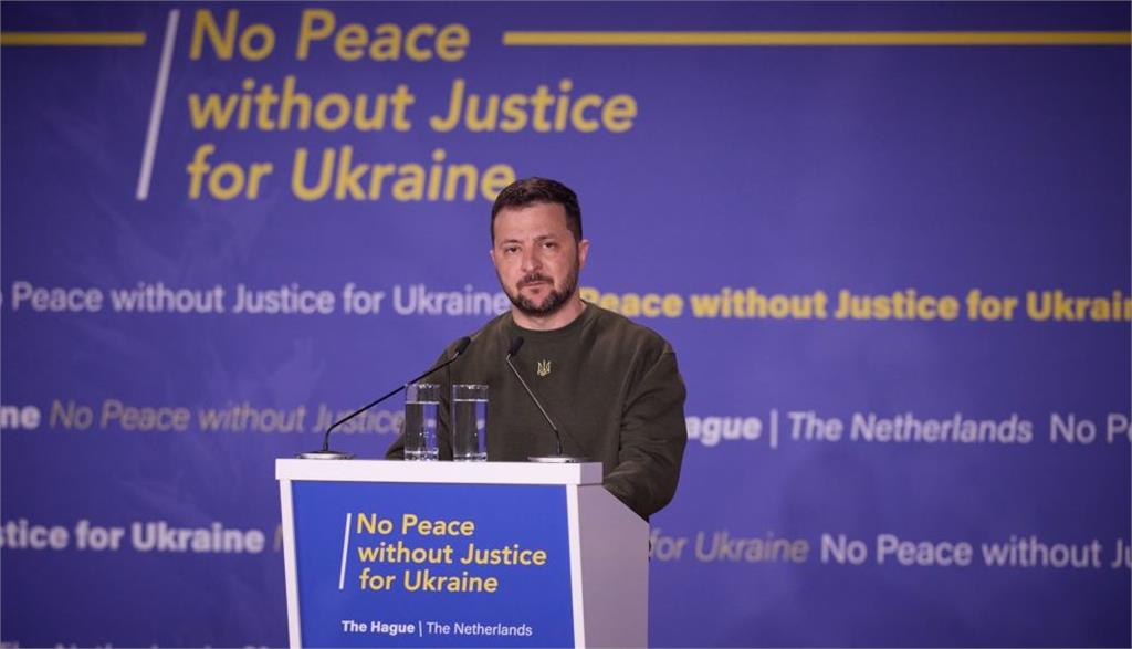 澤倫斯基在國際刑事法院發表演說。圖／烏克蘭總統府提供