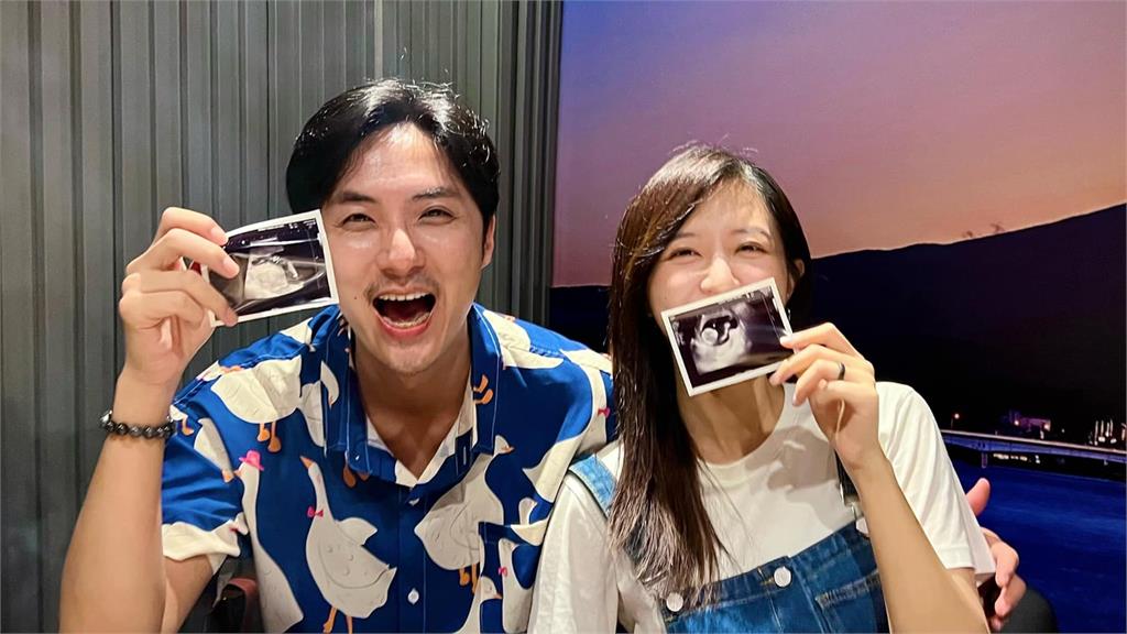 藝人洪詩宣布懷孕，和老公李運慶曬出寶寶超音波照。圖／翻攝自Facebook@洪詩