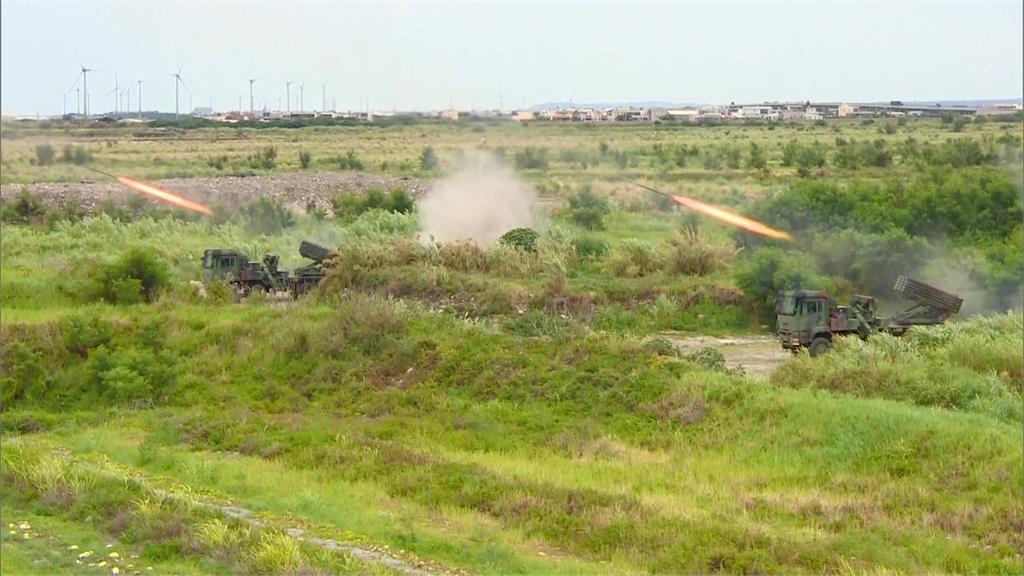 向美軍警告？ 解放軍朝南海射4枚中程飛彈