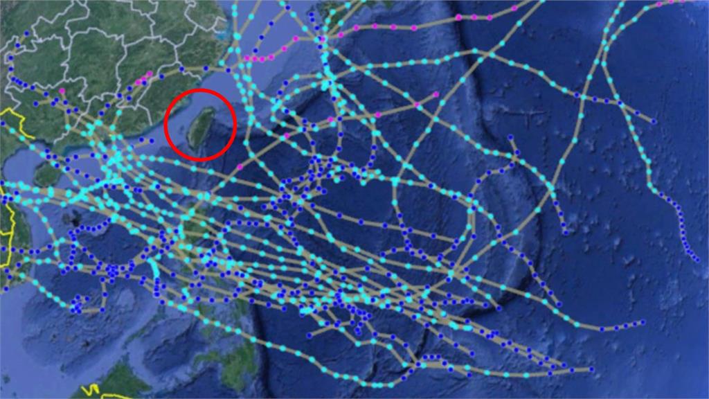氣象專家賈新興指出，「這一年」有34個颱風生成，全部都閃過台灣。圖／翻攝自Facebook@賈新興