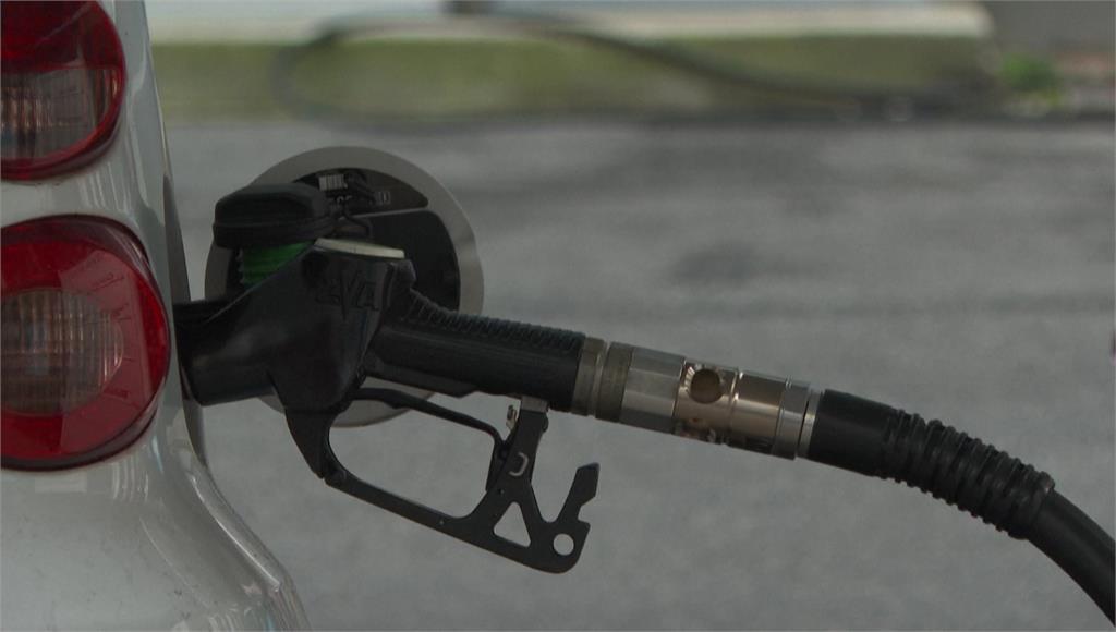 美國油價創2年半來新高 美財長：擬解除伊朗石油制裁