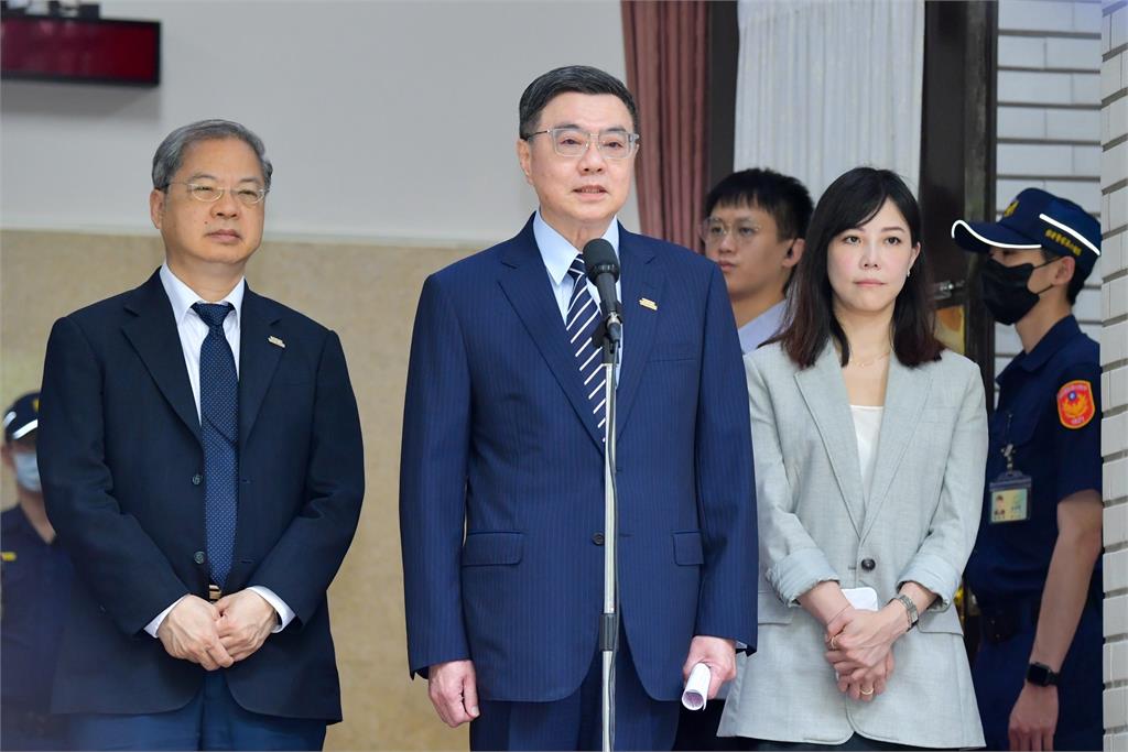 台幣飆升疑禿鷹進場操縱！ 卓榮泰堅決表態「嚴查嚴防」