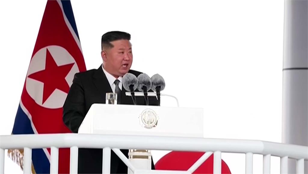 金正恩親睹北韓驅逐艦下水儀式出包　怒轟「無法容忍的犯罪行為」