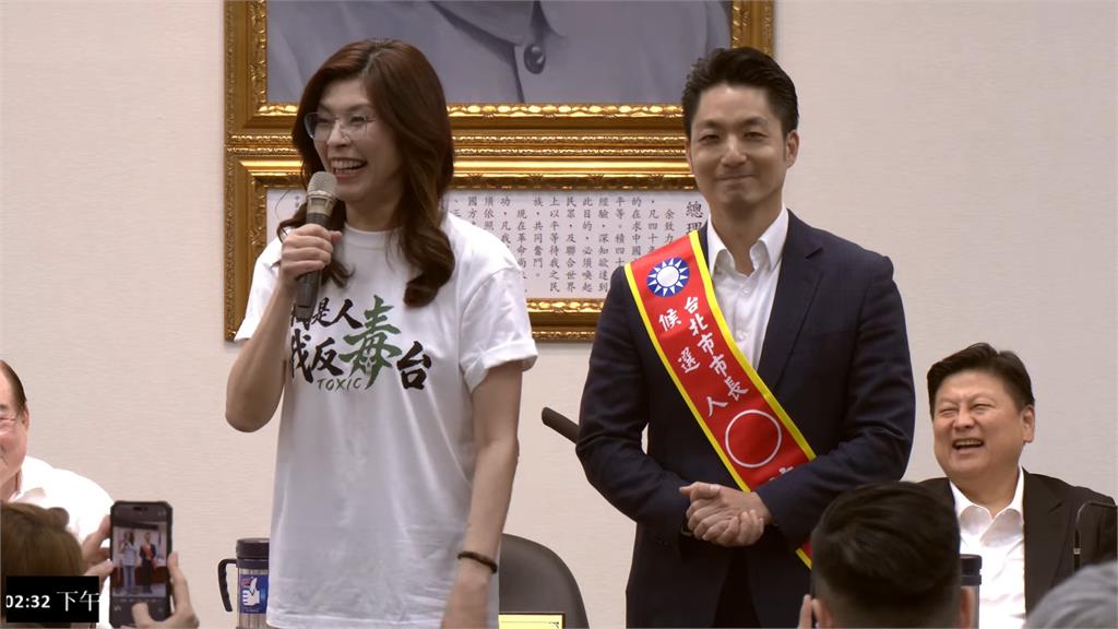 徵召蔣萬安拚連任！鄭麗文曝「每天睡一起」羞喊：看到帥哥忘記講話