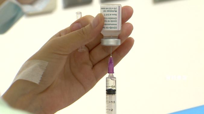 泰國傳出首例混打疫苗死亡的案例。圖／台視新聞