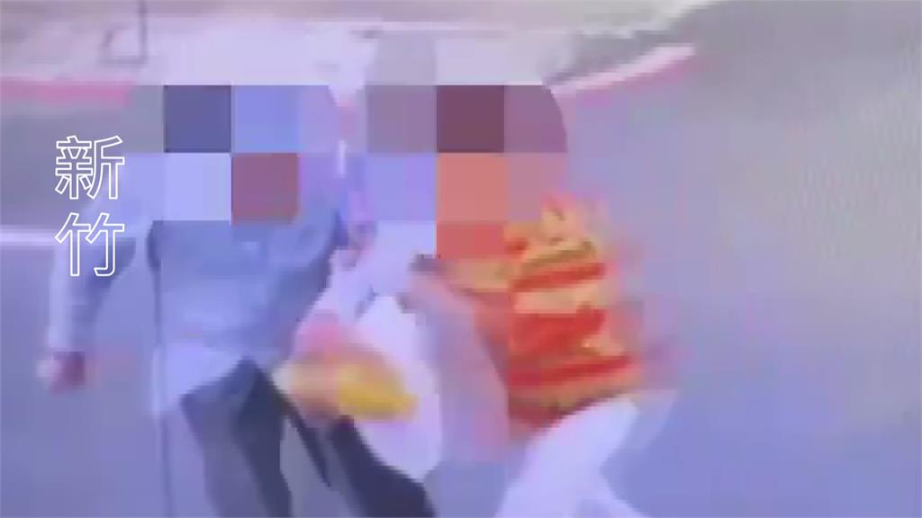 特斯拉酒駕奪命！ 新竹老夫妻勾手過馬路遭撞飛雙亡