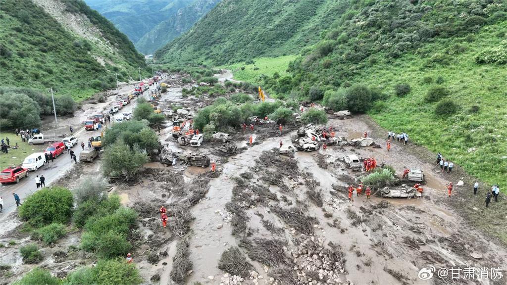 中國甘肅雙石門景區山洪爆發 露營客至少10死23傷