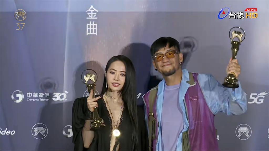 金曲37／蔡依林、張震嶽各抱三獎 歌王歌后後台合體