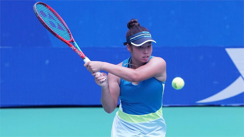 19歲台灣小將楊亞依奪下世大運網球女單金牌。圖／大專體總提供