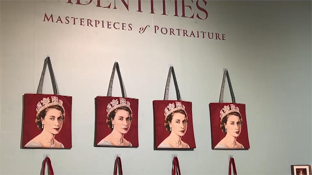 奇美博物館特展販售的女王包。圖／台視新聞