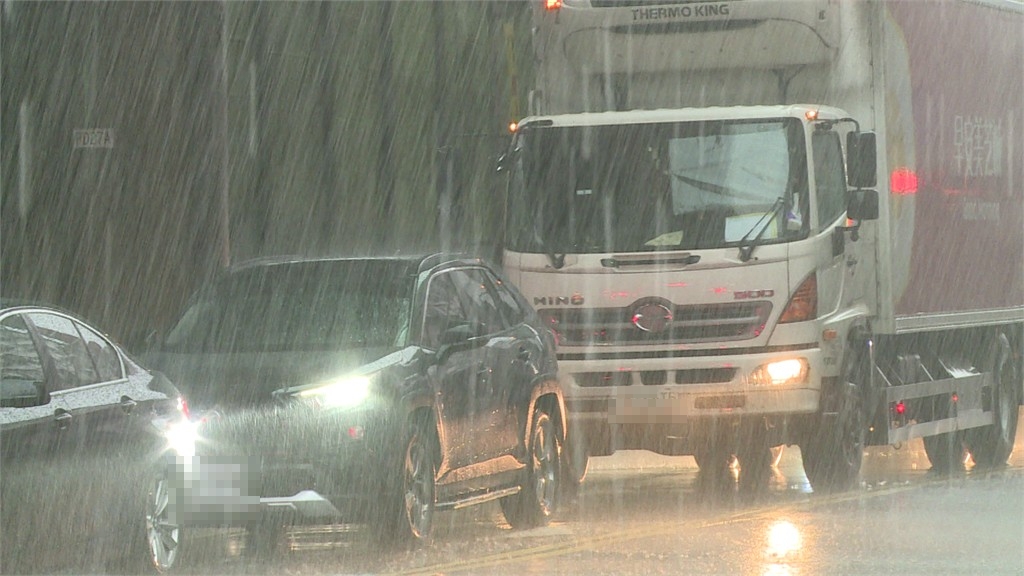 沙德爾暴風圈沒觸陸仍灌雨！ 嘉義以南「雨量一片紅」防劇烈豪雨
