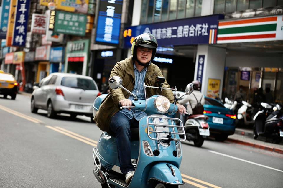 基隆市長林右昌將騎著「哆啦號」，切西瓜縱走台灣。圖：基隆市政府提供
