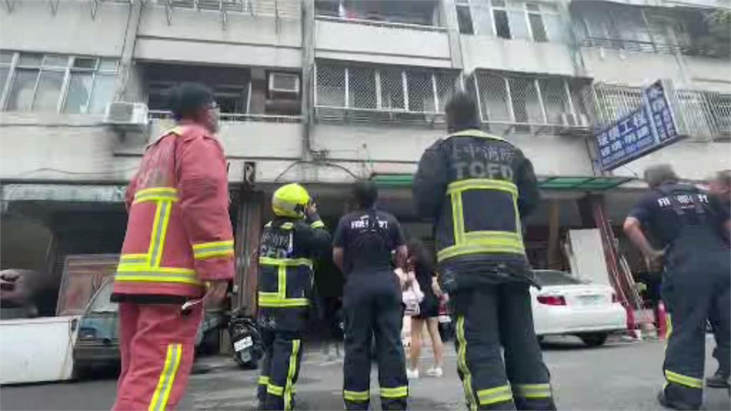 台中市北區雙十路二段一處集合式住宅發生火警，一度傳出有民眾受困。圖／台視新聞