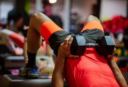 短時間高效燃脂！HIIT與中強度運動 忙碌上班族也能輕鬆健康