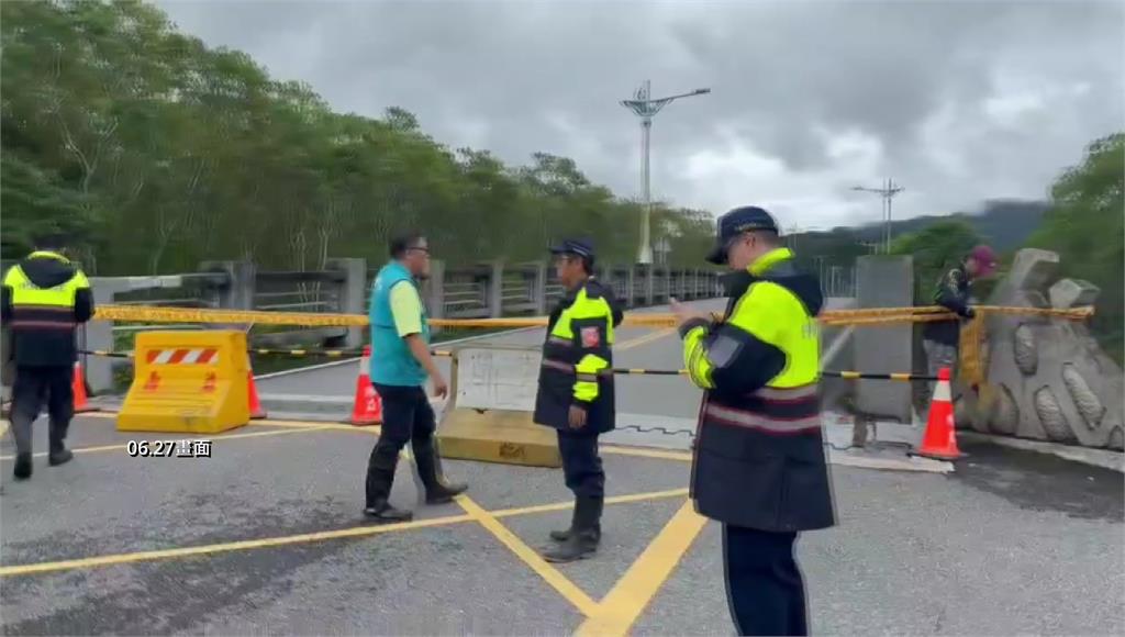 萬里溪堰塞湖紅色警戒 箭瑛大橋預警封閉惹民怨