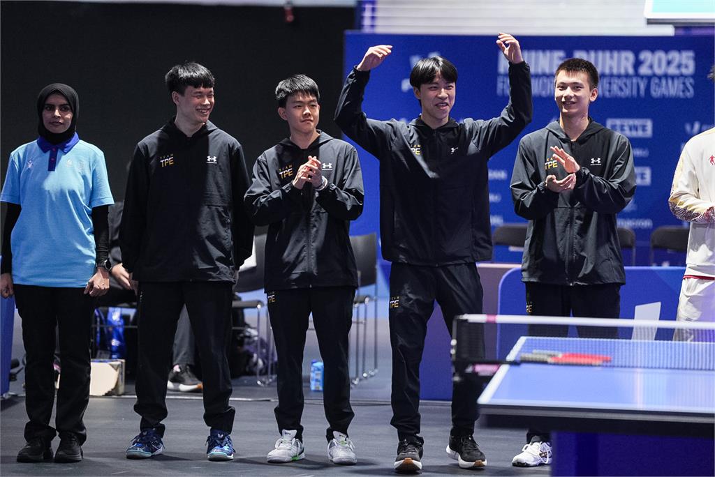 世大運台灣桌球男團奪金。圖／大專體總提供