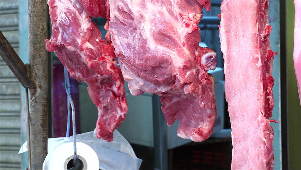 農曆春節肉品需求高，各界擔憂豬肉價格會像去年一樣一路飛漲。圖／非凡新聞