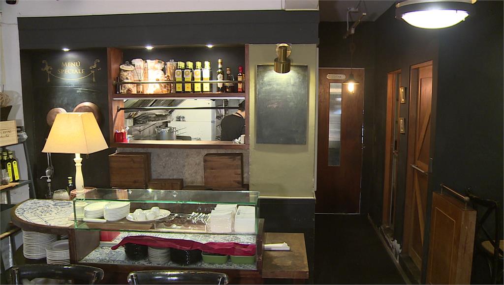 米其林指南推薦餐廳爆食物中毒？ 多人吐瀉高燒 衛生局稽查揪2缺失