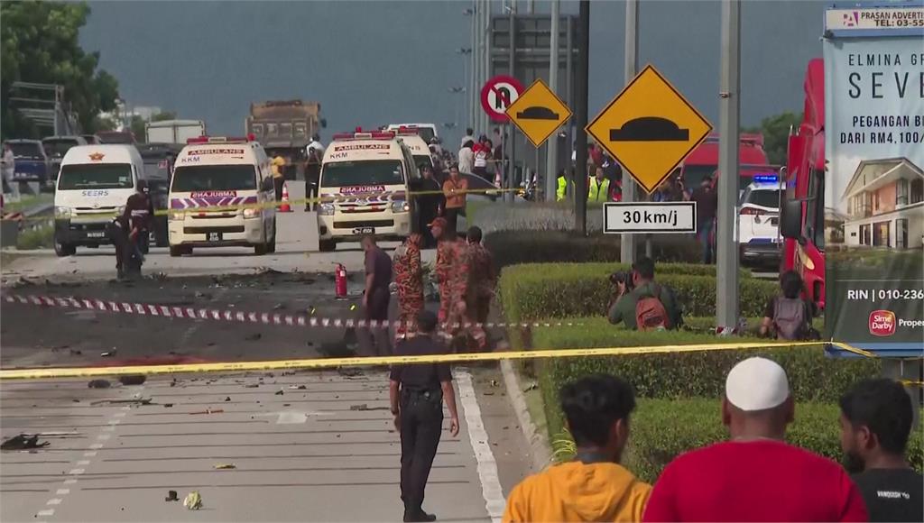 馬來西亞發生墜機10死意外。圖／美聯社