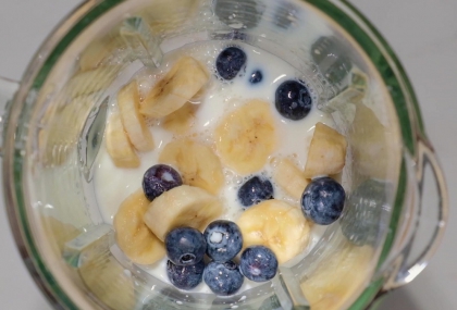 「奶昔加香蕉」恐害營養打折！醫揭原因  很多人都喝錯了