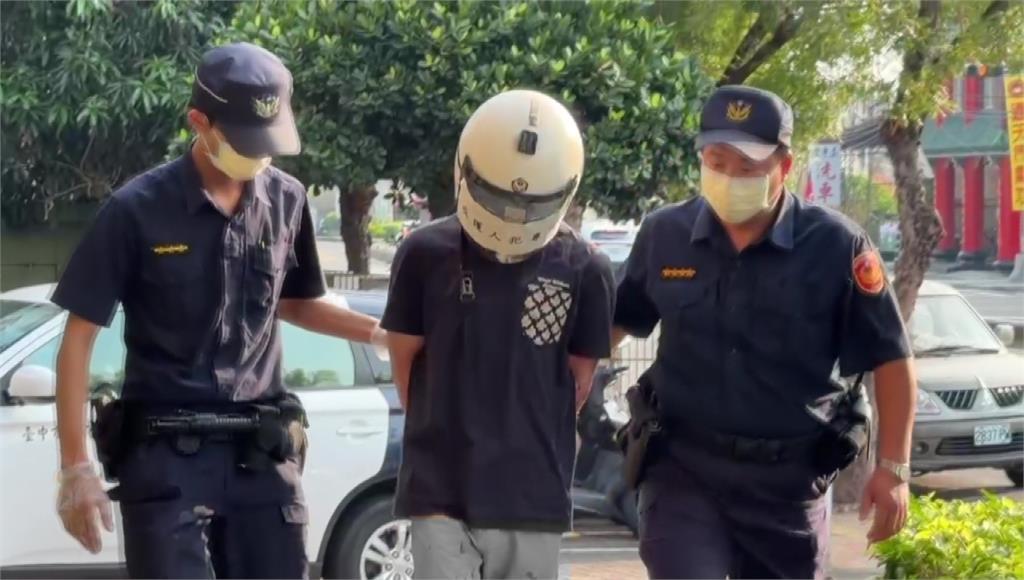 霧峰男嫌鄰吵狠砍釀2傷！全身是血坐門口遭逮 到派...