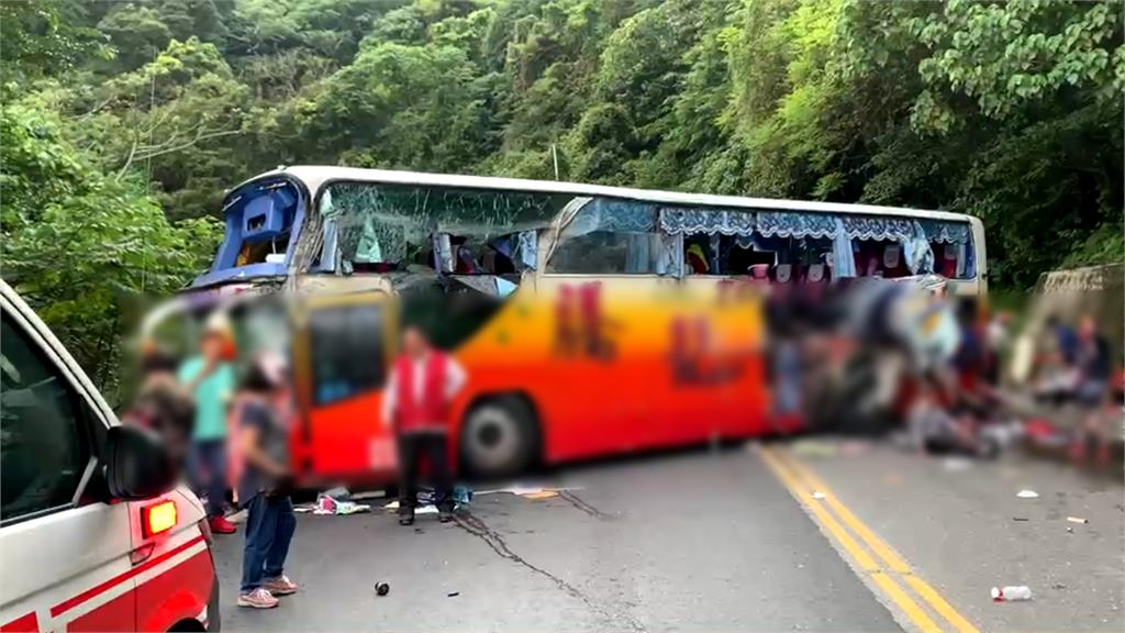 遊覽車撞山壁！蘇花公路雙向阻斷 只出不進