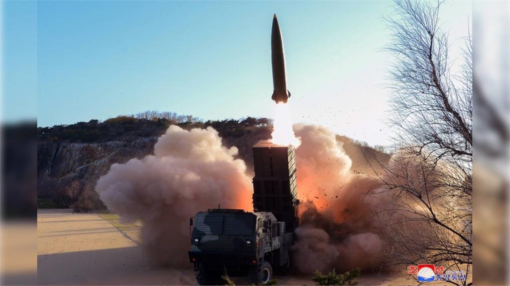 北韓昨日發射2枚火箭。示意圖／翻攝自朝中社（資料畫面）