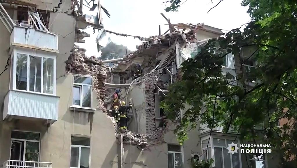 俄羅斯以無人機襲擊烏克蘭北部城市蘇米釀死傷。圖／路透社、美聯社