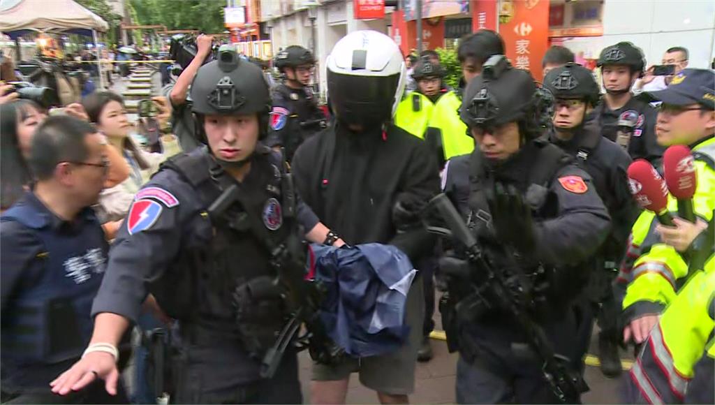 前德撲冠軍持假槍搶中信銀 遭檢方聲押禁見