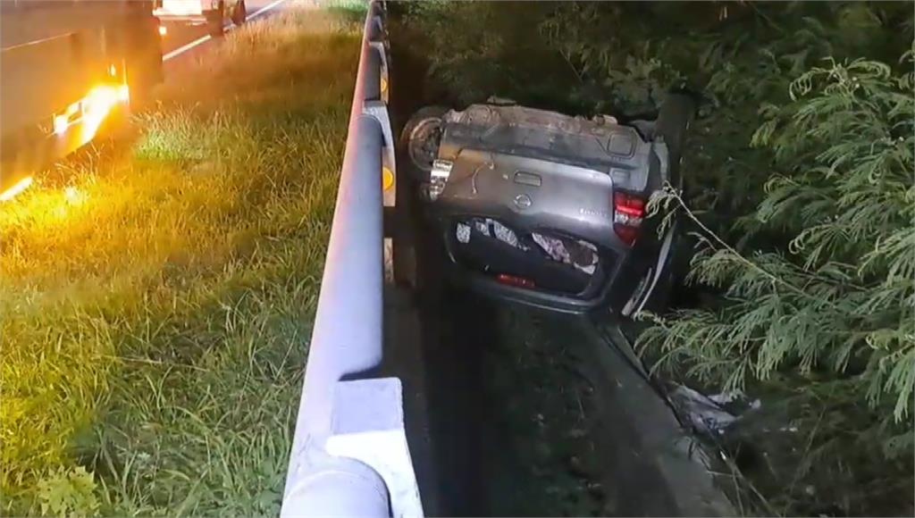 離奇車禍！台東轎車翻覆 現場找不到駕駛