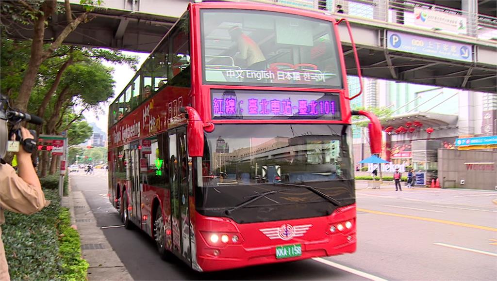 陷入司機荒！ 年底前擬開放雙層巴士上國道
