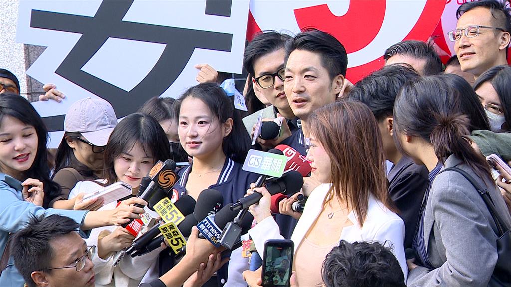首投族代抽號次遭諷「背稿」　蔣萬安致電安慰：不應粗暴霸凌