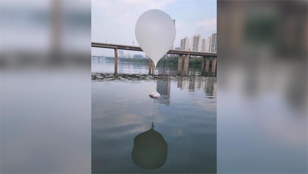 北韓第三度施放穢物氣球。圖／路透社