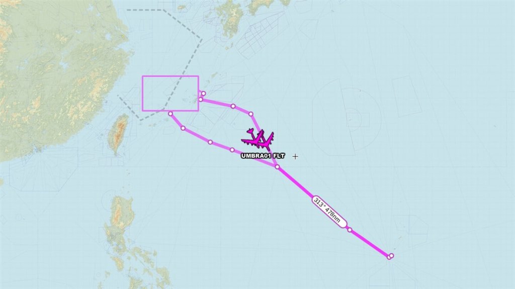 美軍轟炸機進入台北飛航情報區。圖：翻攝自Twitter / AircraftSpots