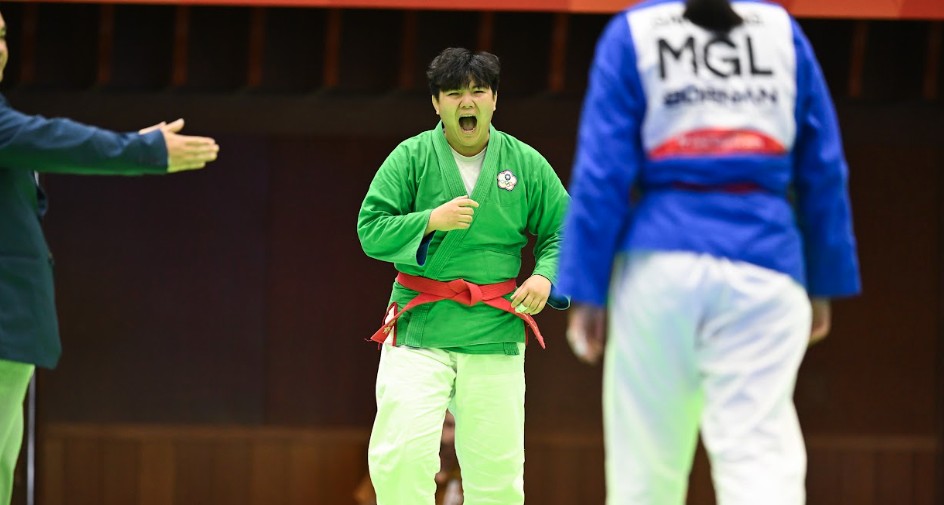 亞運／施劉俐伶戰勝伊朗對手闖金牌戰　力拚克拉術隊史首金