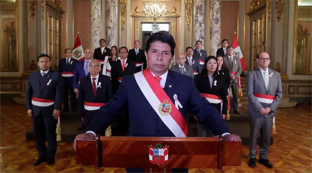 秘魯總統卡斯蒂約遭彈劾被捕。圖／翻攝自Twitter@Pedro Castillo Terrones