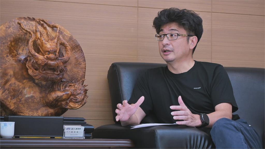 謝典霖父親謝新隆遭羈押！ 21：30將訊問謝典霖與母親鄭汝芬