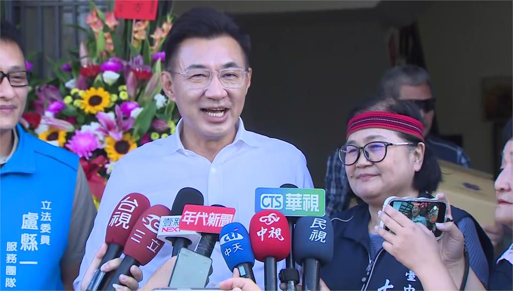 楊瓊瓔表態選台中喊「姐弟一起努力」 江啟臣笑回：我姐姐好多