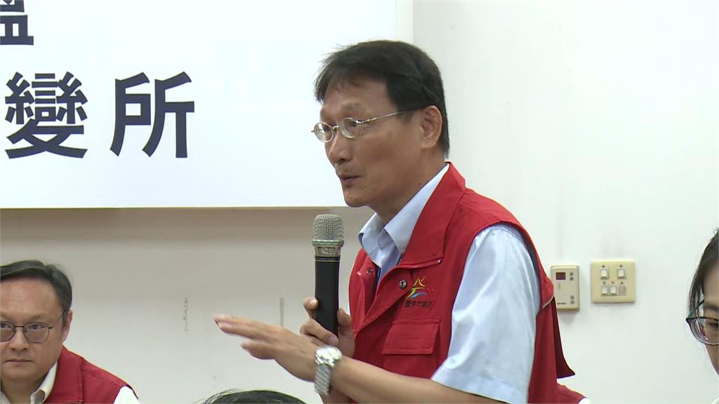 台中文山掩埋場疑用不當材料埋廚餘 市府澄清：覆土合規、積水為雨水