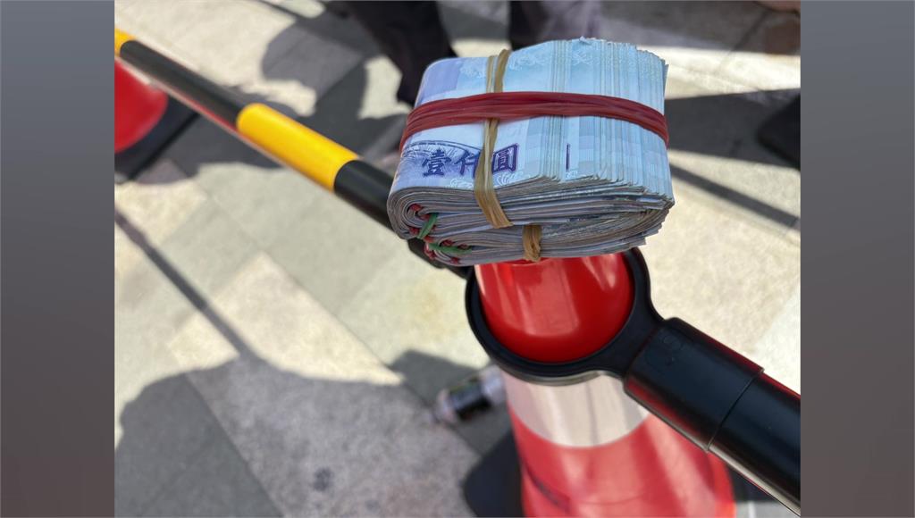 又是台南撒錢哥? 宮廟發愛心便當驚見「20萬」引騷動