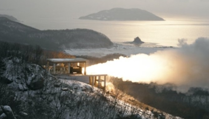 北韓成功完成高功率固體火箭發動機地面試驗。圖／翻攝自推特@Global_Mil_Info