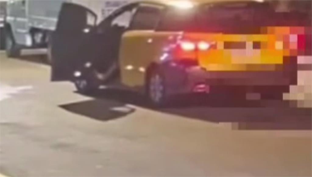 2男持刀劫計程車「搜刮近4萬」逃逸 10小時後台中網咖落網！